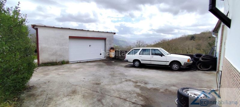 Foto cc048fba-6ca7-43f3-b064-ae1b1b1f8720. Casa amb aparcament a Corvera de Toranzo