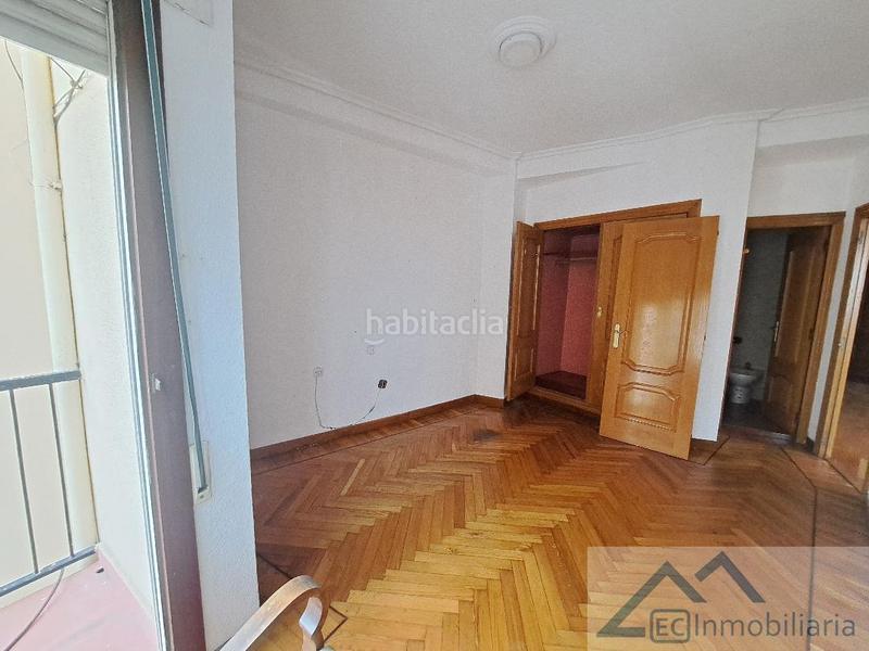 Foto a6a051ed-3274-4350-9f93-de81c51798fa. Piso  en Centro Torrelavega