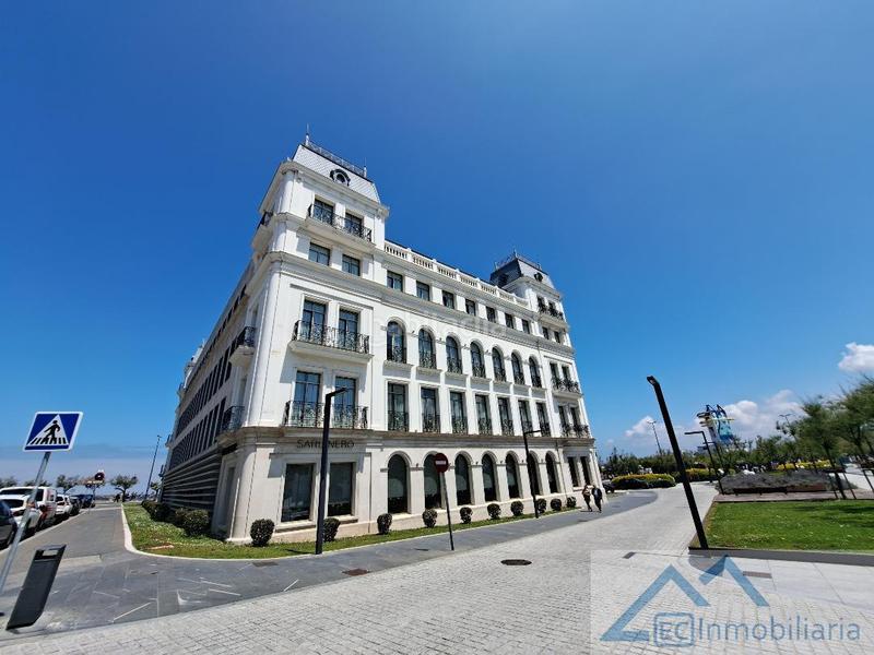 Foto 48281fc8-9bb5-475a-8525-160d209ade50. Lloguer apartament amb calefacció aparcament a El Sardinero Santander