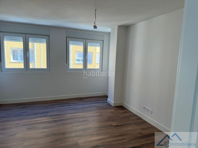 Foto 0172733d-d8d3-4996-a160-a9f15eb0f2ff. Etagenwohnung mit heizung in Centro Torrelavega