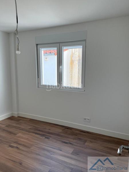 Foto 5bc8d240-d87c-4f4b-900a-73253bd7671c. Etagenwohnung mit heizung in Centro Torrelavega