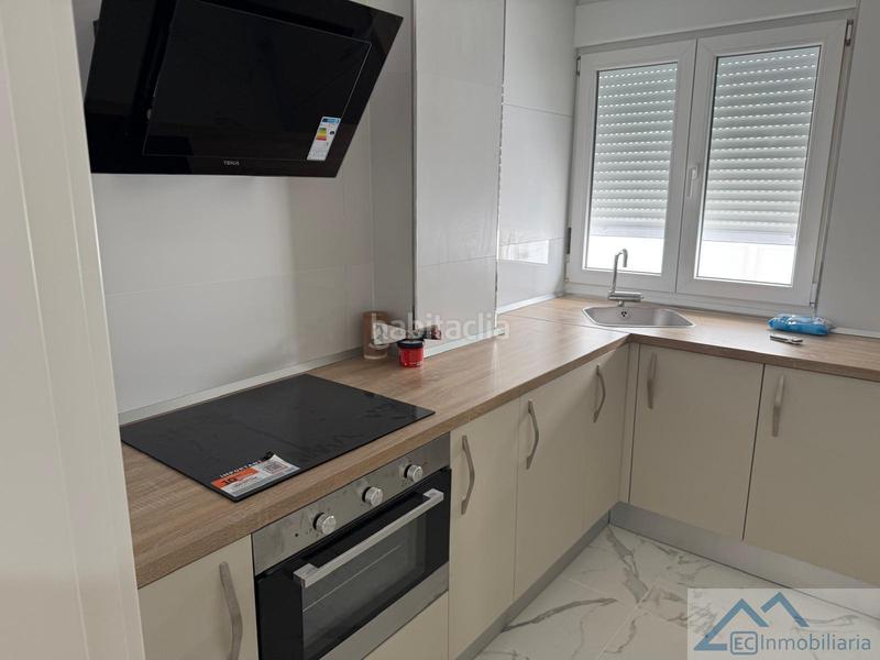 Foto c768773c-954b-4570-8fbb-1dafabed25b7. Etagenwohnung mit heizung in Centro Torrelavega