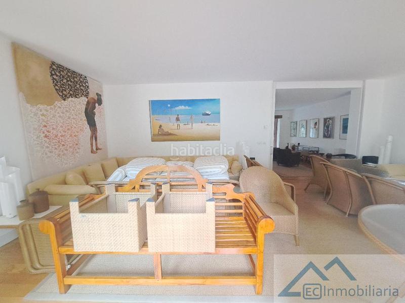 Foto 3cabef45-1590-4acd-8a71-e82348a5c1ab. Location chalet avec chauffage parking dans El Sardinero Santander