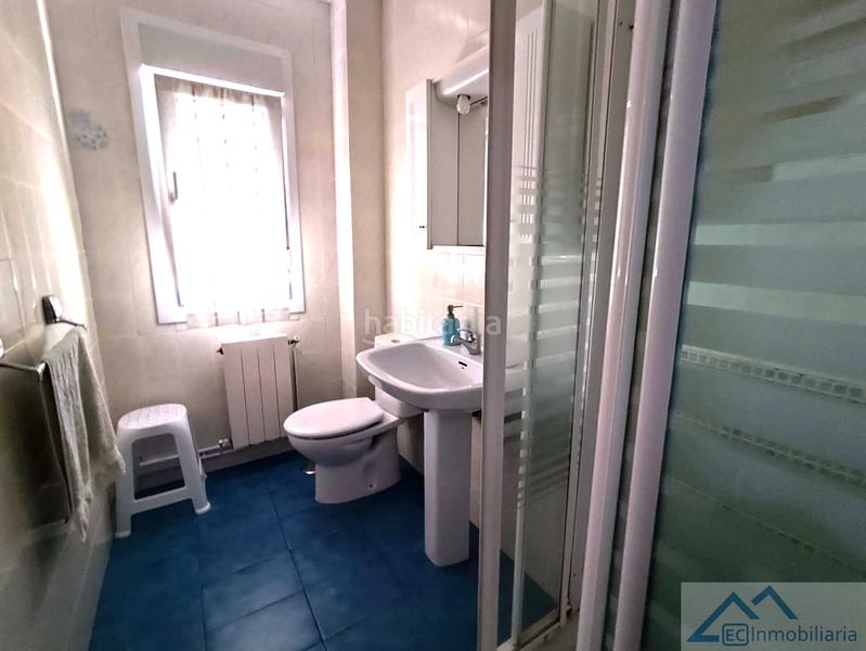 Foto 4498d748-ce4e-4ec8-8f1b-37c1c7f8754f. Location appartement avec chauffage parking dans Los Castros Santander