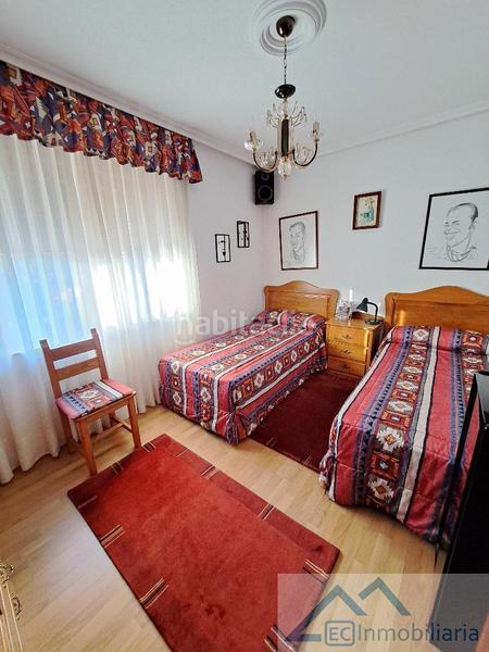 Foto f871b338-be17-4faf-98f3-d7a3470955b8. Alquiler casa  en Suances