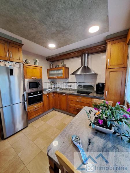 Foto 2357b5a8-834a-43a6-bd38-93ddcfff3364. Rent house with heating parking in Suances