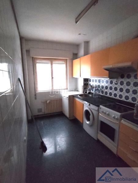 Foto 4ce6df1a-a71d-49e7-bc51-0e4530d9d5c6. Pis amb calefacció a Numancia - San Fernando Santander