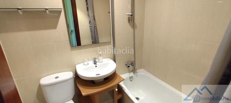 Foto 71b76948-7524-45e5-b4cb-f45427a225a1. Pis amb calefacció aparcament piscina a Renedo Piélagos