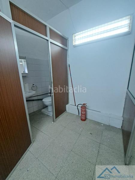 Foto d1119927-50b6-42f6-a67e-60d3cee994d3. Lloguer local comercial a Los Castros Santander