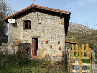 Masia a Extremera. Liérganescasa