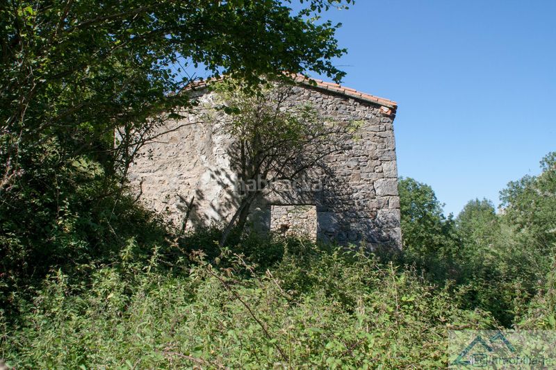 Foto 61fcf8f3-93ca-48ca-ade8-6e3225f3d185. Masia a Liérganes
