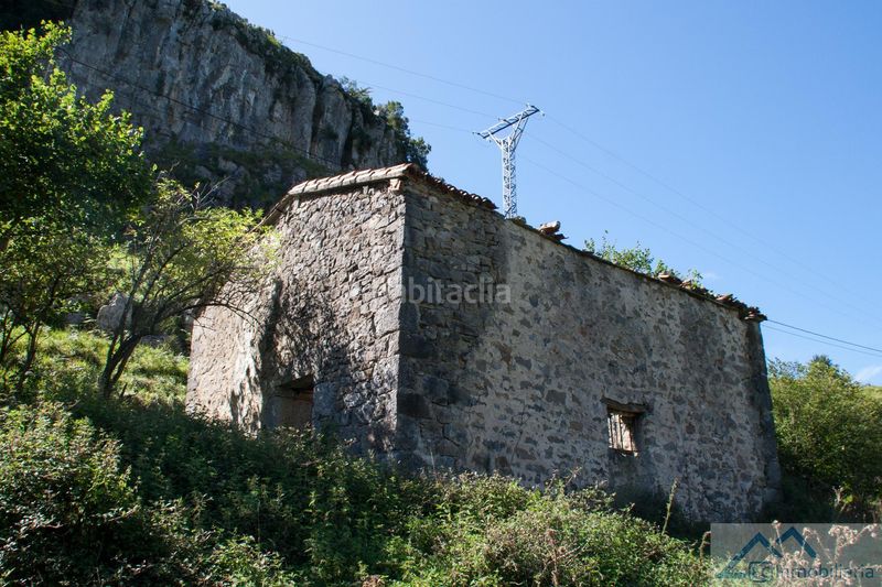 Foto df6c3b97-e787-40c8-87e5-2f4005aaf89c. Masia a Liérganes