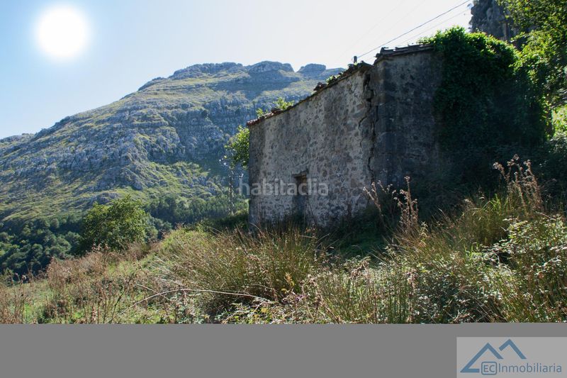 Foto f583cc7b-fb98-451d-a9c8-68739a5defae. Masia a Liérganes