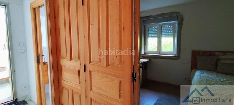 Foto 516c3346-85ca-4b45-bfb4-cbf611449117. Casa amb piscina a Ribamontán al Monte