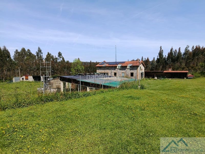 Foto c7c9bf56-a408-41ab-974f-e691d3ea325a. Casa amb piscina a Ribamontán al Monte