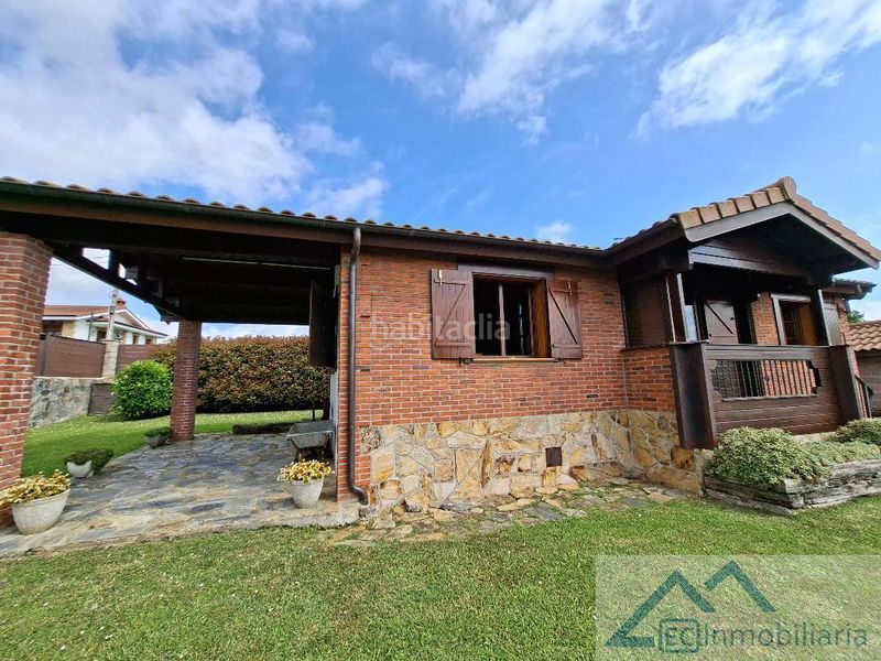 Foto ca8e9a47-0138-4d6a-8c2d-f2c00575b4e2. Haus mit heizung in Bareyo pueblo Bareyo