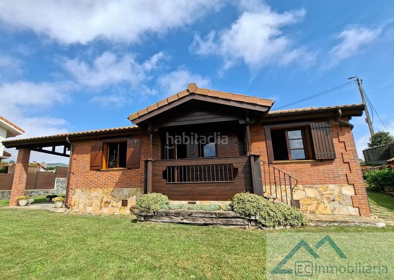 Foto ee9d7e42-e72f-49ff-8b82-772b4e00908d. Haus mit heizung in Bareyo pueblo Bareyo