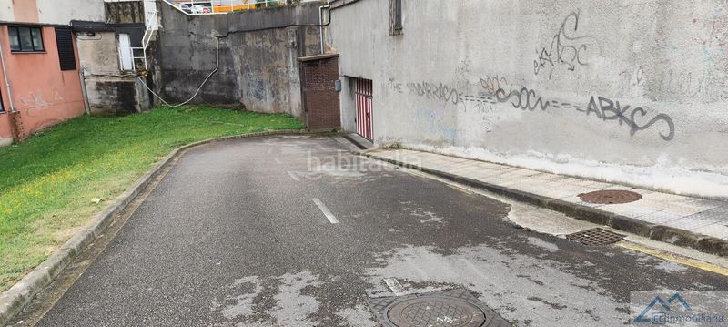 Foto ed31141f-2eb2-4318-87e6-fa4675db5a88. Aparcament cotxe a Los Castros Santander