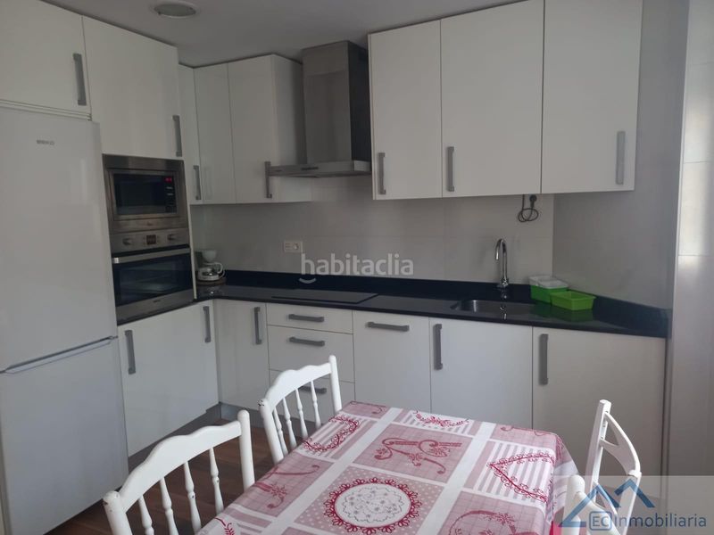 Foto b4fc492d-e6be-4875-9911-260d4b21dff4. Rent flat in Numancia - San Fernando Santander