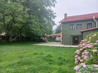Casa a schiera in Cuatro Caminos. Liérganescasa
