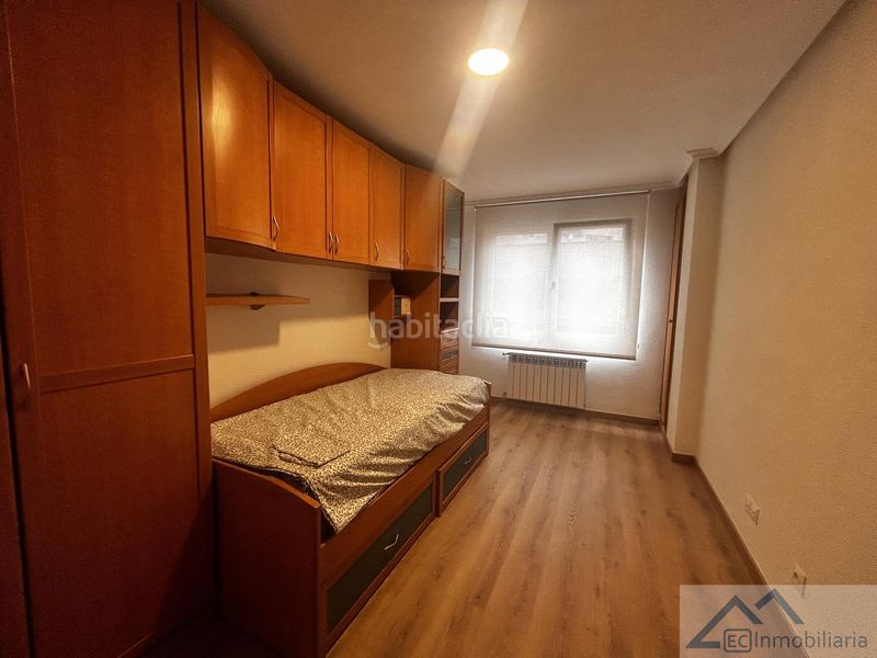 Foto 44098463-63bb-49eb-9a69-afcc4470c97c. Rent flat with heating in Cuatro Caminos Santander