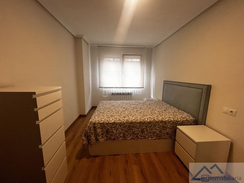 Foto 57c0c5b1-e3e4-425d-a0ba-78646a40eed2. Rent flat with heating in Cuatro Caminos Santander