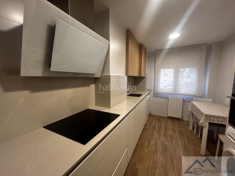 Foto 6af400e8-9cc9-438f-9791-1d053e1067db. Rent flat with heating in Cuatro Caminos Santander