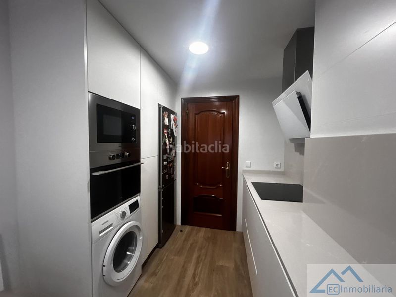 Foto 7cbd41b7-4eb0-45f8-ab10-4b0ec31ce42a. Rent flat with heating in Cuatro Caminos Santander