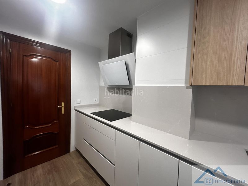 Foto a30d674a-c96a-43a3-b2f5-19cd04a6bc79. Rent flat with heating in Cuatro Caminos Santander