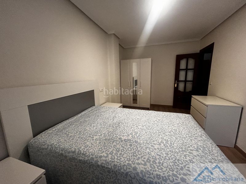 Foto b1066253-b73d-456a-bc6f-161f23e9da84. Rent flat with heating in Cuatro Caminos Santander