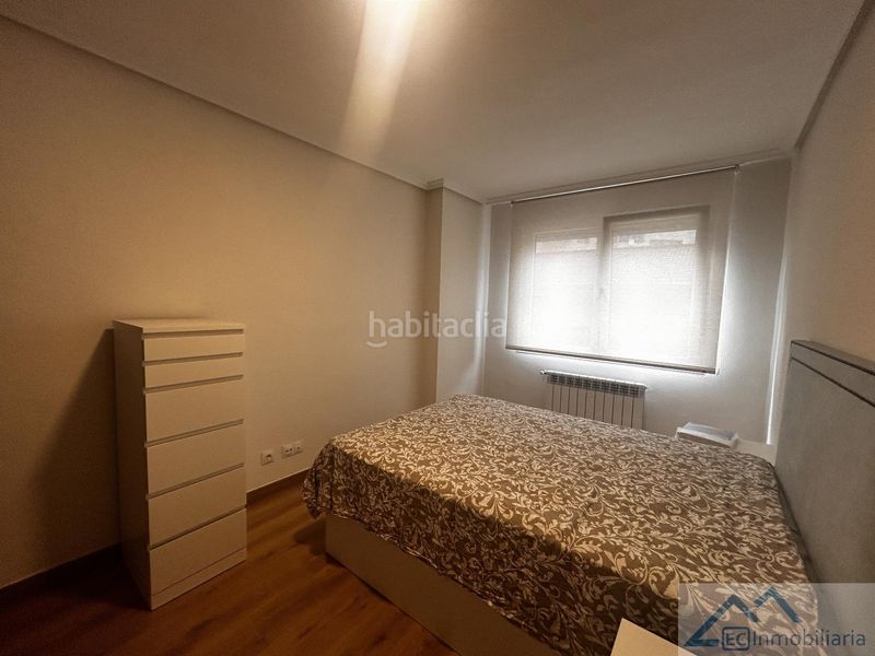 Foto c76a73ad-f22f-47f5-945e-c2182797bad9. Rent flat with heating in Cuatro Caminos Santander