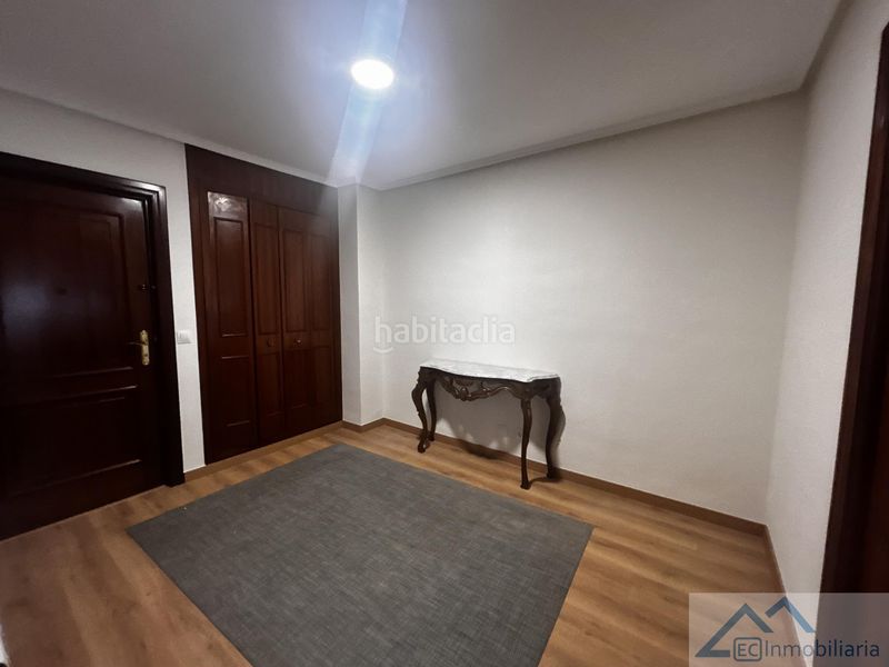 Foto dc50533d-b244-4336-93b1-e21efb978d4d. Rent flat with heating in Cuatro Caminos Santander