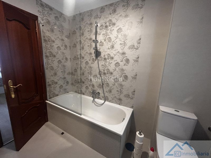 Foto e0a4d472-d606-4cf2-986d-ba920900a390. Rent flat with heating in Cuatro Caminos Santander