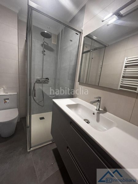 Foto e28e0c9a-8fae-4bc4-99d8-01a850a39c7d. Rent flat with heating in Cuatro Caminos Santander