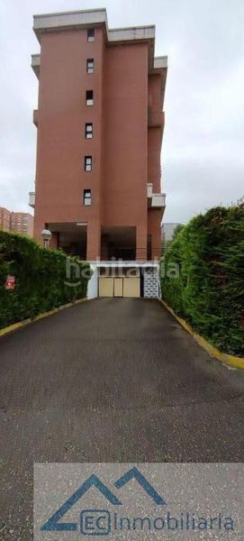 Foto d9022911-0018-45f5-9e37-e614bebd1668. Lloguer apartament amb calefacció aparcament a Los Castros Santander