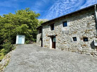 Casa adossada en Arredondo - ds arredondo-socueva 2. Preciosa casa de piedra para entrar a vivir