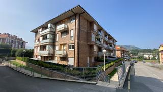 Appartement  Solares - bº la rañada. Piso 2 hab con terrazas garaje cerrado en el bosqueentrambasagua