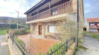 Casa a Barrio de arriba - bº centro 94. Preciosa casa independiente a reformar en barrio de arribariotue
