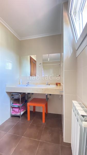 Foto d8f56769-5a8e-4832-ab0f-dbc53bde3b0d. Maison dans villaverde de pontones - bº trapa 67 dans Ribamontán al Monte