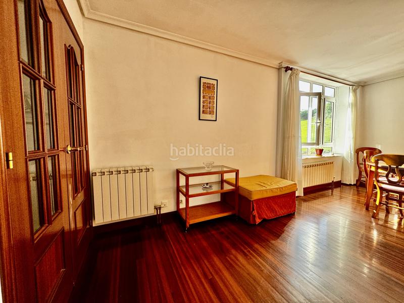 Foto 1f917fe3-8620-4e0b-a90a-eb0f3259937b. Piso en la cavada - avenida alisas 39 magnífico piso 3 dormitorios y garaje cerrado en la cavada en Riotuerto