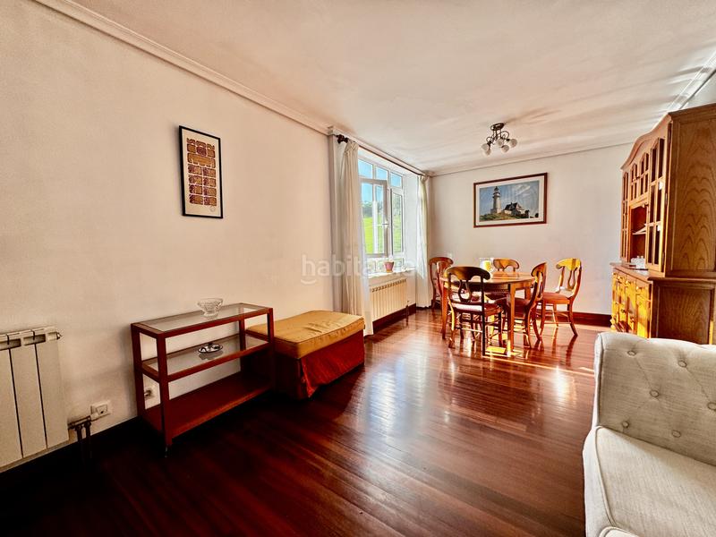 Foto a94572a9-d78b-4988-b907-913b036f3ab2. Piso en la cavada - avenida alisas 39 magnífico piso 3 dormitorios y garaje cerrado en la cavada en Riotuerto