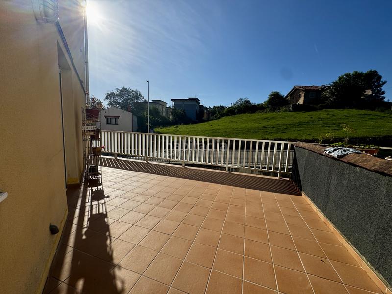 Foto b041ee8e-2ce6-468d-b2c8-14010f07c96d. Piso en la cavada - avenida alisas 39 magnífico piso 3 dormitorios y garaje cerrado en la cavada en Riotuerto
