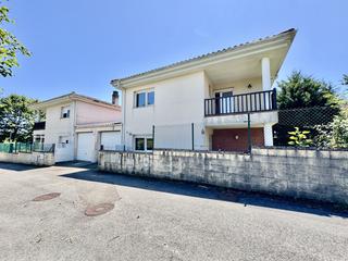 Casa aparellada a Villaverde de pontones - bº trapa 66. Chalet pareado en venta en villaverde de pontones