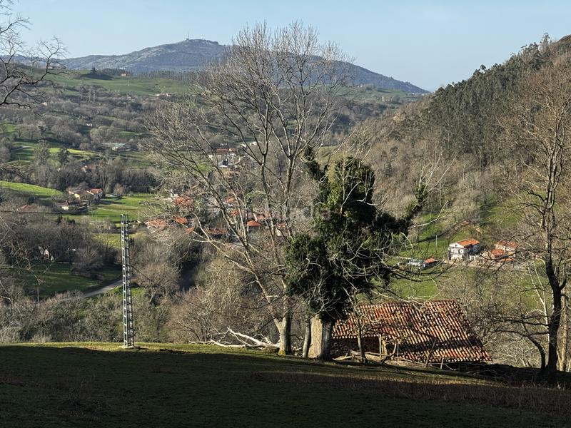 Foto df33cc98-d9b3-48b0-a5c0-239d3dff009d. Haus in Liérganes