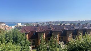 Pis a Santander - calle manuel gonzalez hoyos 6. Exclusiva vivienda con vistas a la bahía en valdenoja