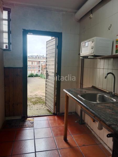 Foto c969e2fc-7ca5-480c-b8a8-15f7f26a8a2f. Affitto locale commerciale in Astillero (El)