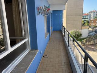 Flat  Colindres - calle bien aparecida. Colindrespiso con 3 habitaciones 1 baño terraza ascensor