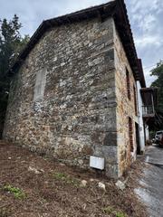 Maison  Barrio de arriba - av arriba-alisas 75. Cabaña de piedra para reformar en b arriba la cavada