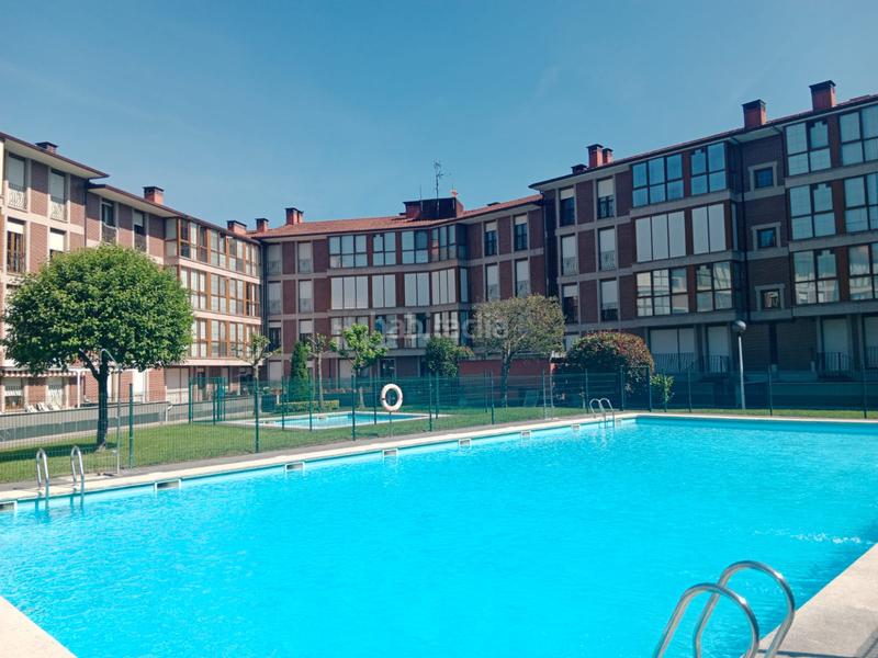 Foto 77da90f0-4ec5-4de3-873f-f12ca99a3779. Rent flat with heating parking pool in Voto