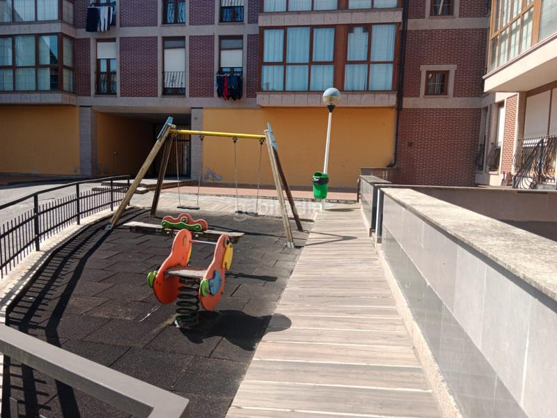 Foto 8e6b05bc-1b48-4391-b9bb-e202d1116945. Rent flat with heating parking pool in Voto